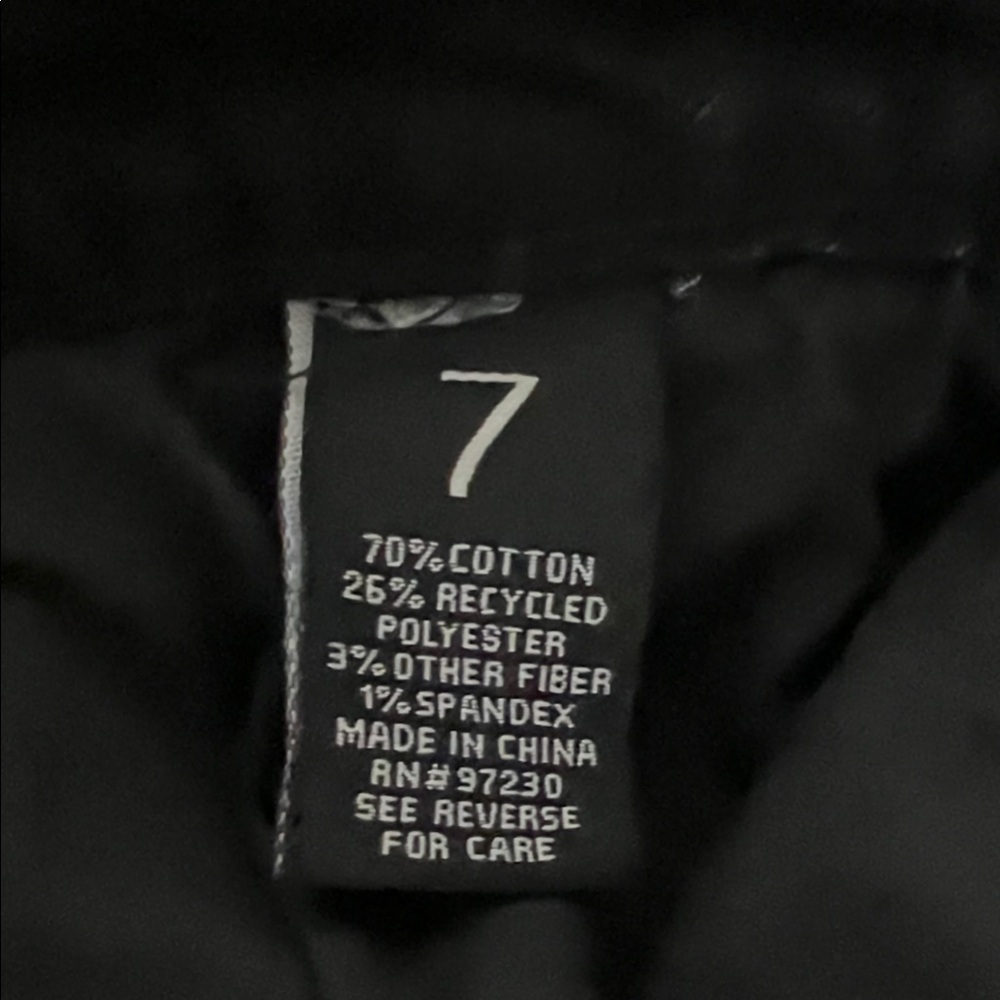 Almost Famous juniors black Skinny Jeans - Picture 10 of 12